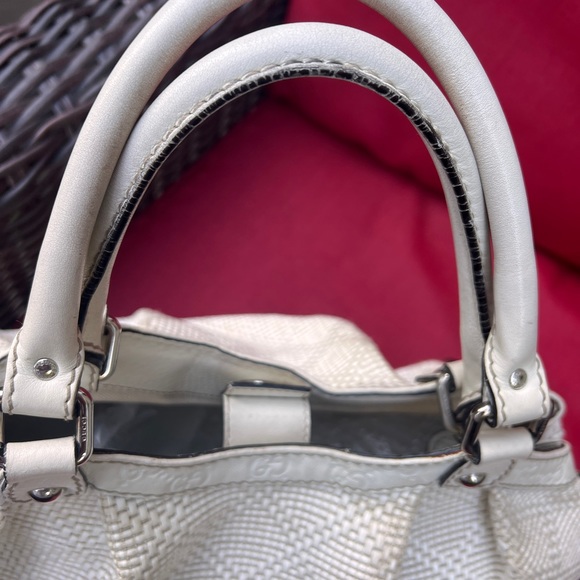 Gucci Woven Raffia Diamante Medium
Sukey Tote White - Picture 10 of 16